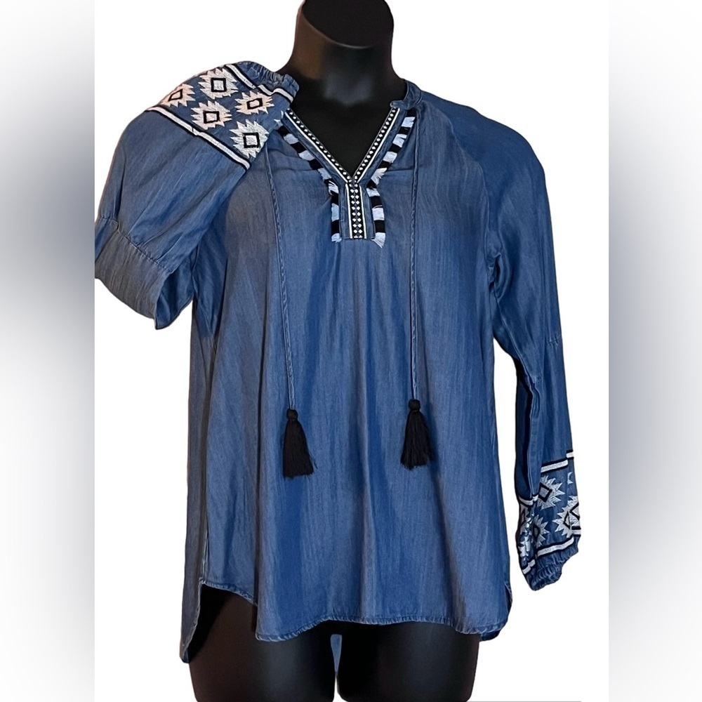 Altar’d State chambray boho festival artsy embroidery tassels popover tunic Med